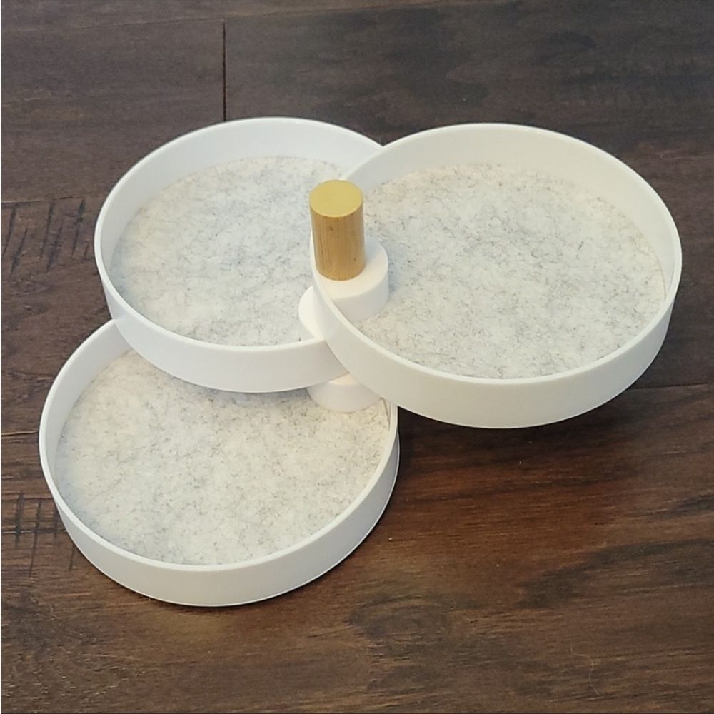 The 2Bandits Tiered Catch all trays